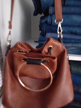 Bolso flecos y regalo 2 prendas