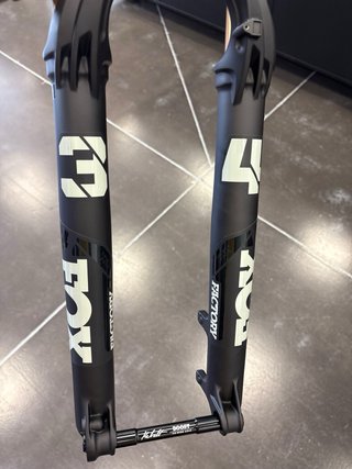 Horquilla Fox 34 Factory Kashima 130mm GRIP2 NUEVA