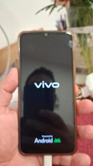 Vendo Vivo V2310 5G - 256GB CON CARGADOR ORIGINAL