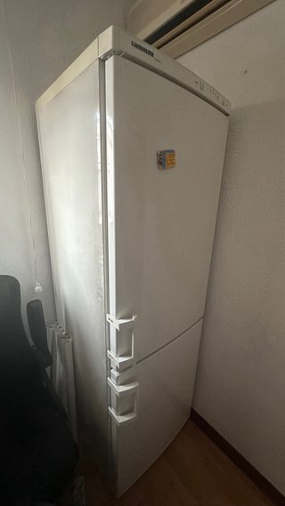 Nevera Combi Liebherr Blanca