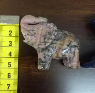 4 Statuette in pietra dura