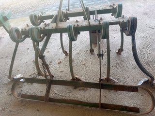 Arado de muelles agrícola