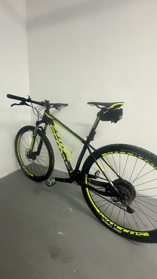 Bicicleta MTB 29 Scott