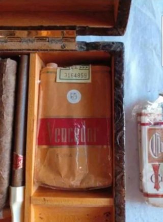 Caja antigua artículos coleccionista