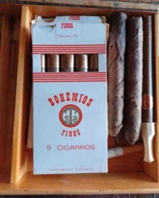 Caja antigua artículos coleccionista