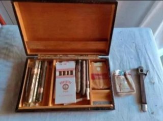 Caja antigua artículos coleccionista