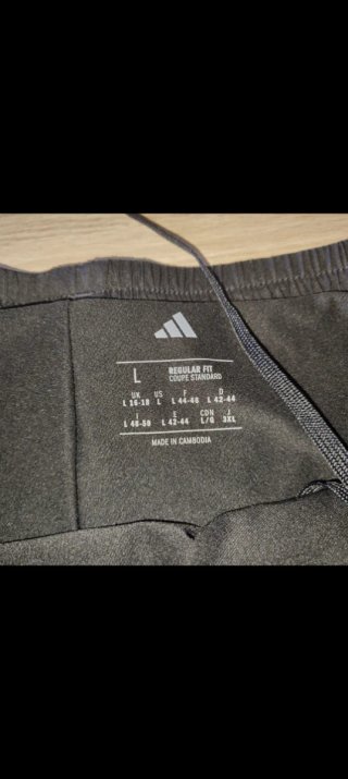 Pantalones cortos entrenamiento Adidas con forro