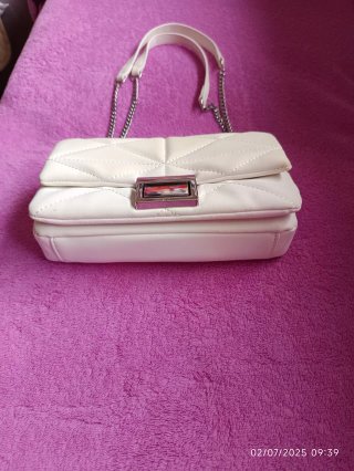 Bolso de fiesta blanco acolchado
