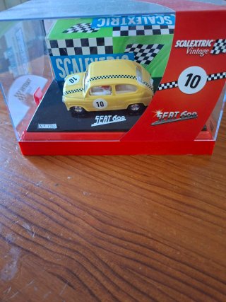 Scalextric Seat 600 Vintage Taxi 10