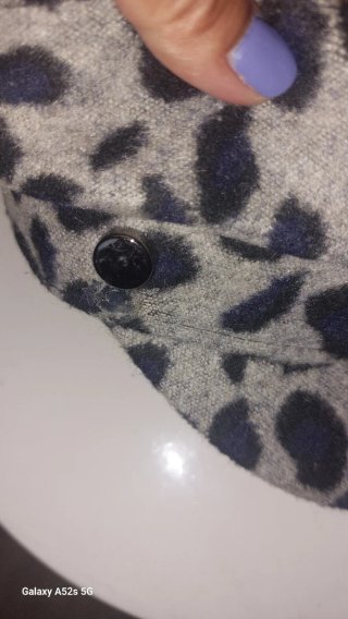 Visera con estampado animal print