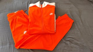 Chándal Nike Unisex nuevo. Talla S Naranja y Blanc