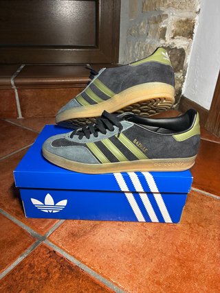 Adidas Gazelle Indoor Negro/Caqui