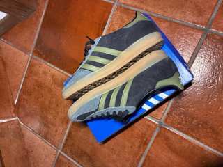 Adidas Gazelle Indoor Negro/Caqui