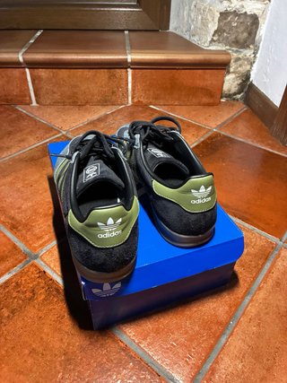 Adidas Gazelle Indoor Negro/Caqui