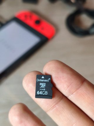 Nintendo Switch V1 2017 + Micro SD