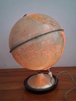Globo terrestre luminoso  mappamondo