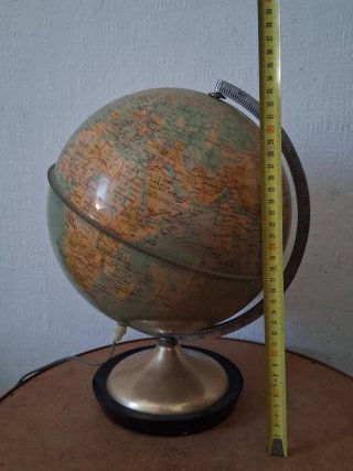 Globo terrestre luminoso  mappamondo
