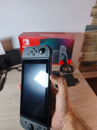 Nintendo Switch V2