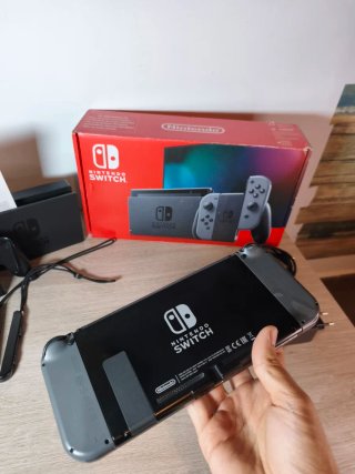 Nintendo Switch V2