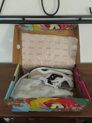 Saucony Shadow 6000 x Extra Butter White Rabbit