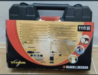 Maletin con 116  herramientas black & Decker