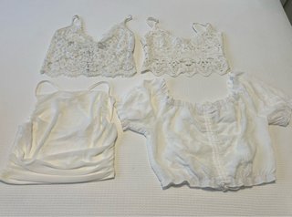 Lote 4 Tops Blancos Talla S