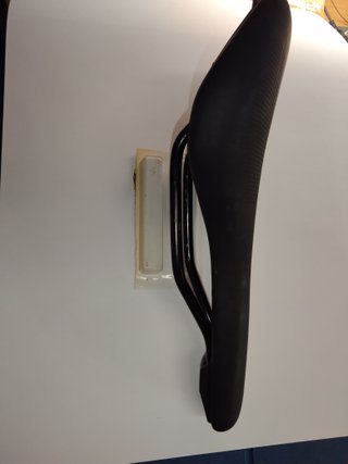 Sillín bicicleta ergonómico negro SYNCROS