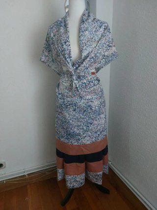 Traje de casera estampado