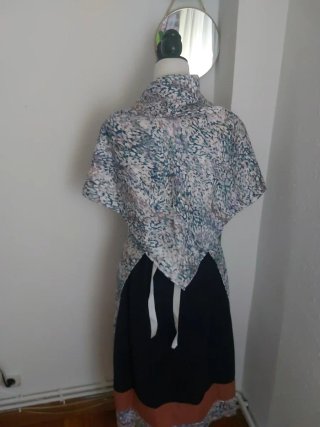 Traje de casera estampado