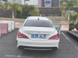 Mercedes-Benz Clase CLA 2015