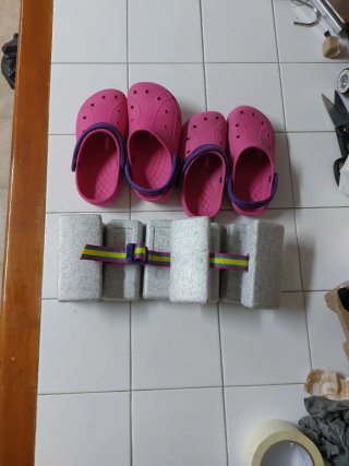 Lote 2 pares chanclas niña fucsia/cinturón corcho