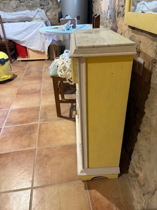 Mueble de entrada madera blanco y amarillo