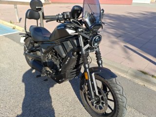 Zontes C125 Negra con extras - ¡Como Nueva!