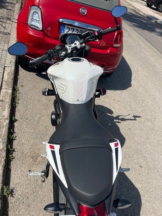 Triumph Street Triple 765 R