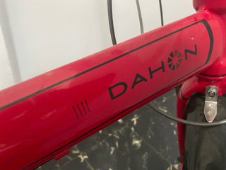 Bicicleta plegable DAHON roja con cesta incluida