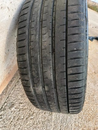 4 Llantas Aleación 255/45R20 con Neumáticos