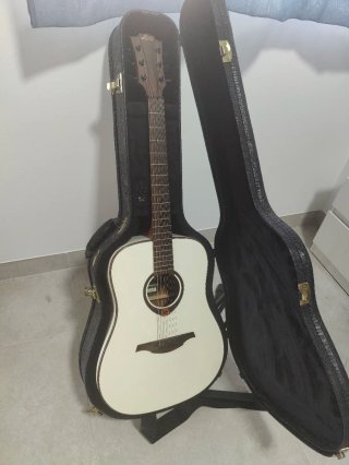 Guitarra Acústica LAG Blanca