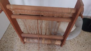 Telar de madera antiguo