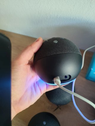 Amazon Echo Dot (Alexa)