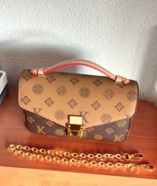 Bolso bandolera marrón y dorado