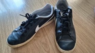 Nike Bambas Talla 44 Negras y Blancas