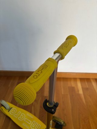 Patinete Mini Micro Amarillo