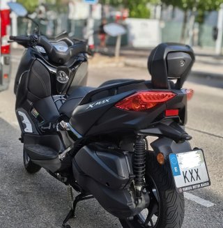 Yamaha XMAX 300 IronMax 2019 Negra