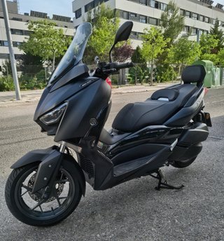 Yamaha XMAX 300 IronMax 2019 Negra