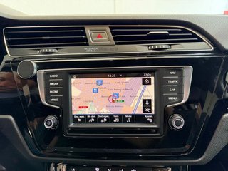 Volkswagen Touran R Line (2017)