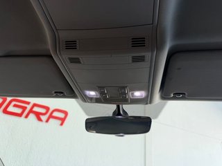 Volkswagen Touran R Line (2017)