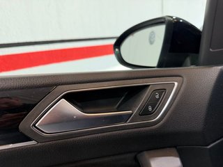 Volkswagen Touran R Line (2017)