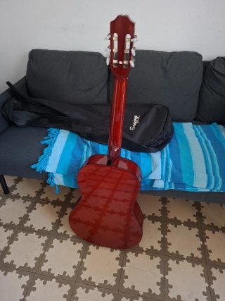 Guitarra clásica Sonora + funda + toner