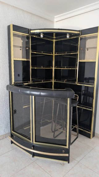 Mueble Bar Negro y Dorado, precio descendente.
