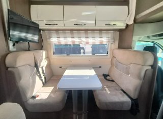 Autocaravana Capuchina Ford 7 plazas